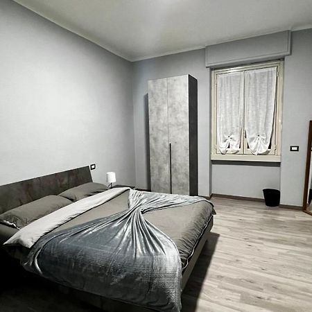 A.P. Appartamento O Camera Корсико Екстериор снимка